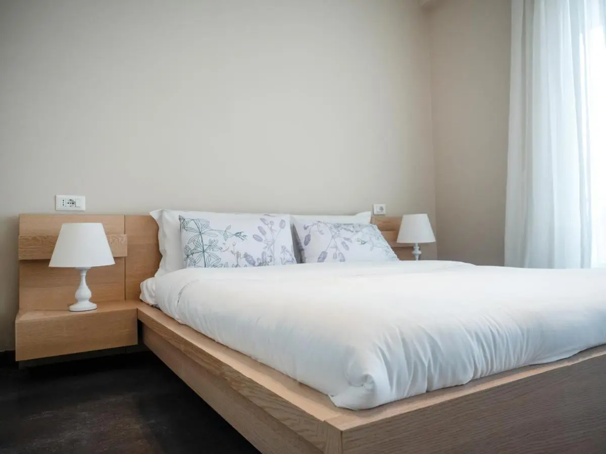 Lake Drive Rooms&Apartments
