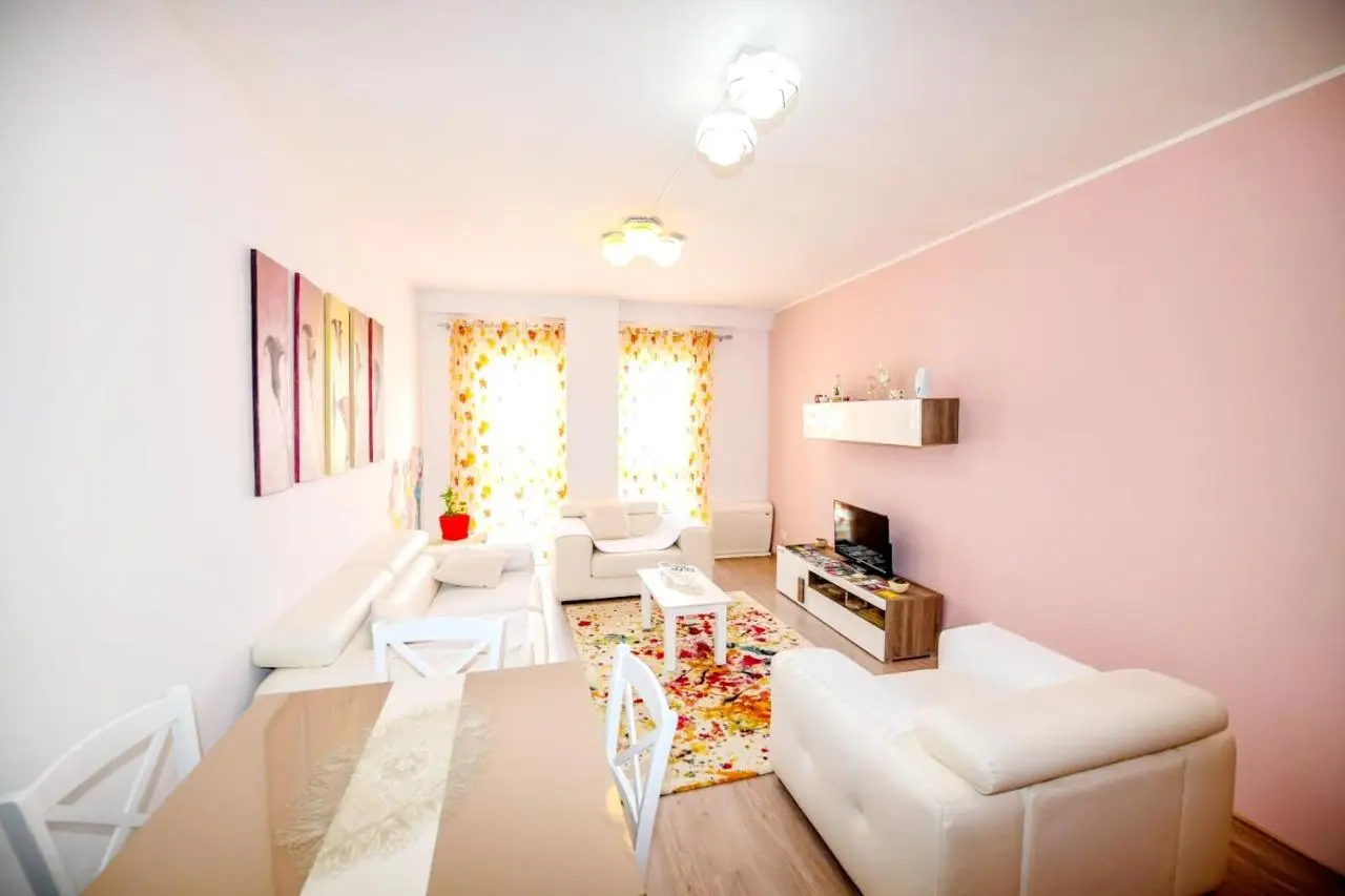 Happy stories' apartment in city centre