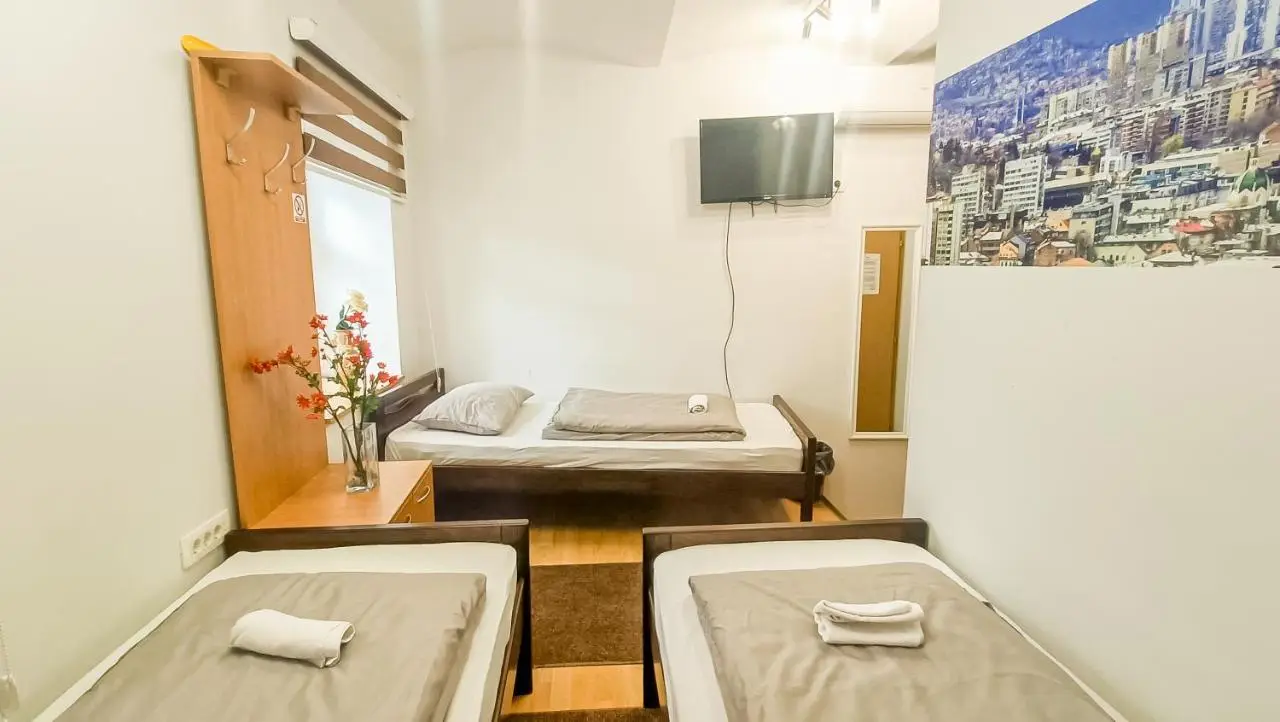 Bascarsija Guesthouse - Private Bath, TV & AirCon