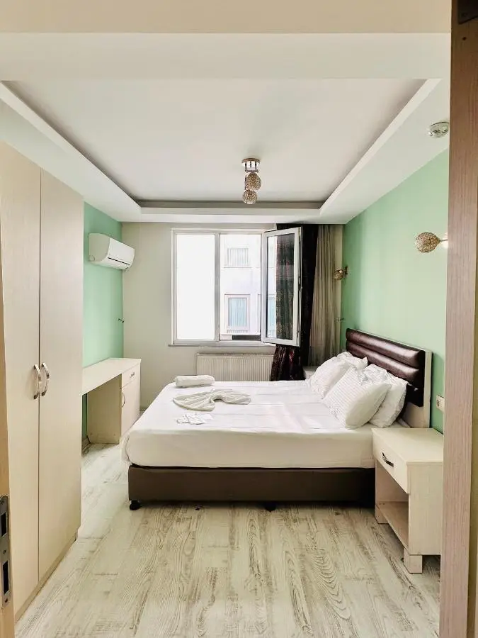 taksim white family suites