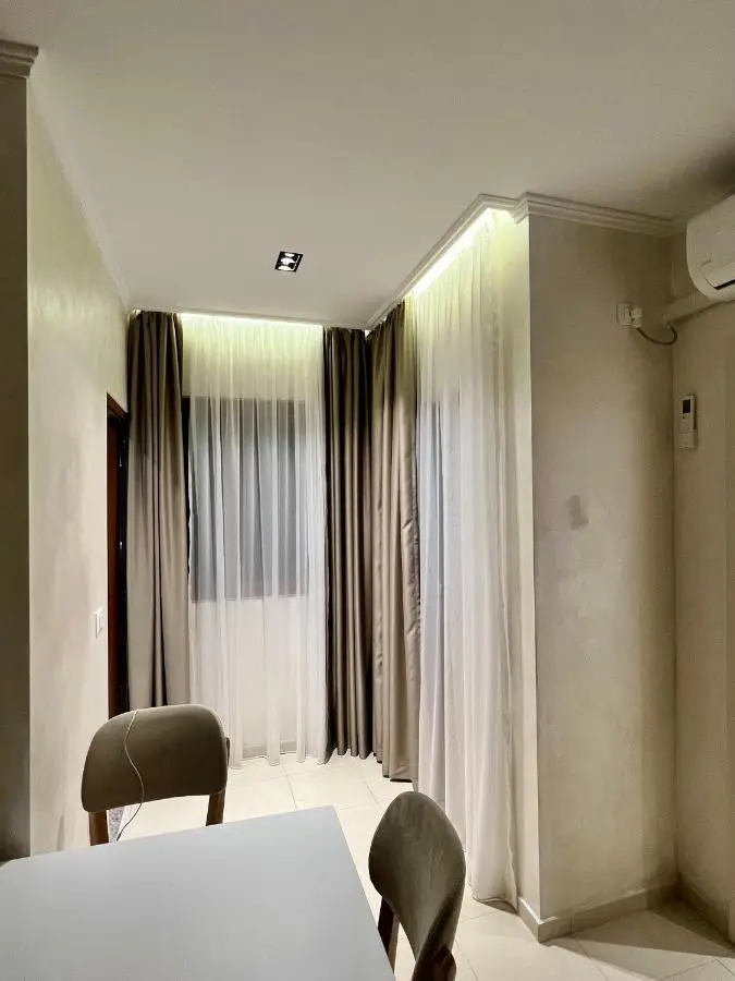 Kamberi Hotel & Apartments