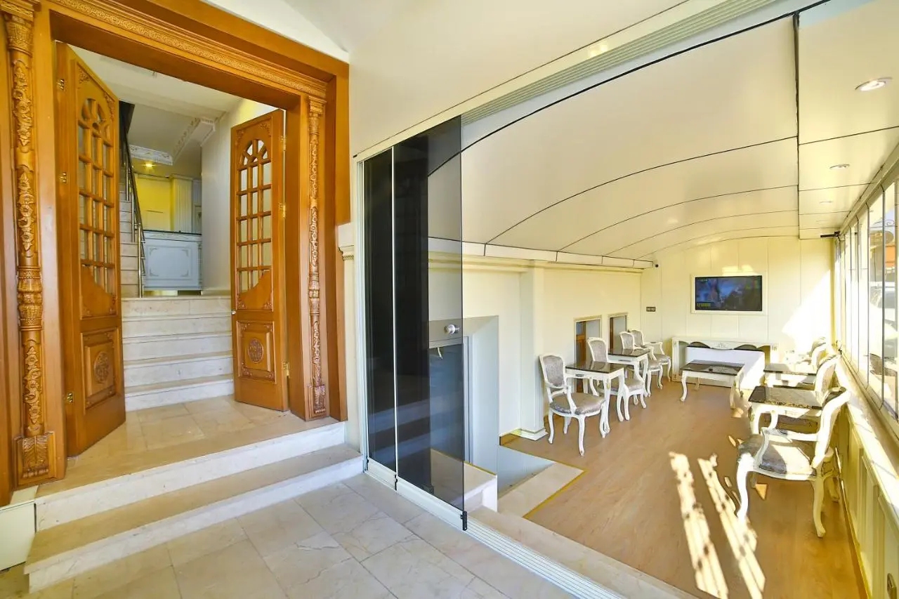 Nayla Palace Hotel-Special Category