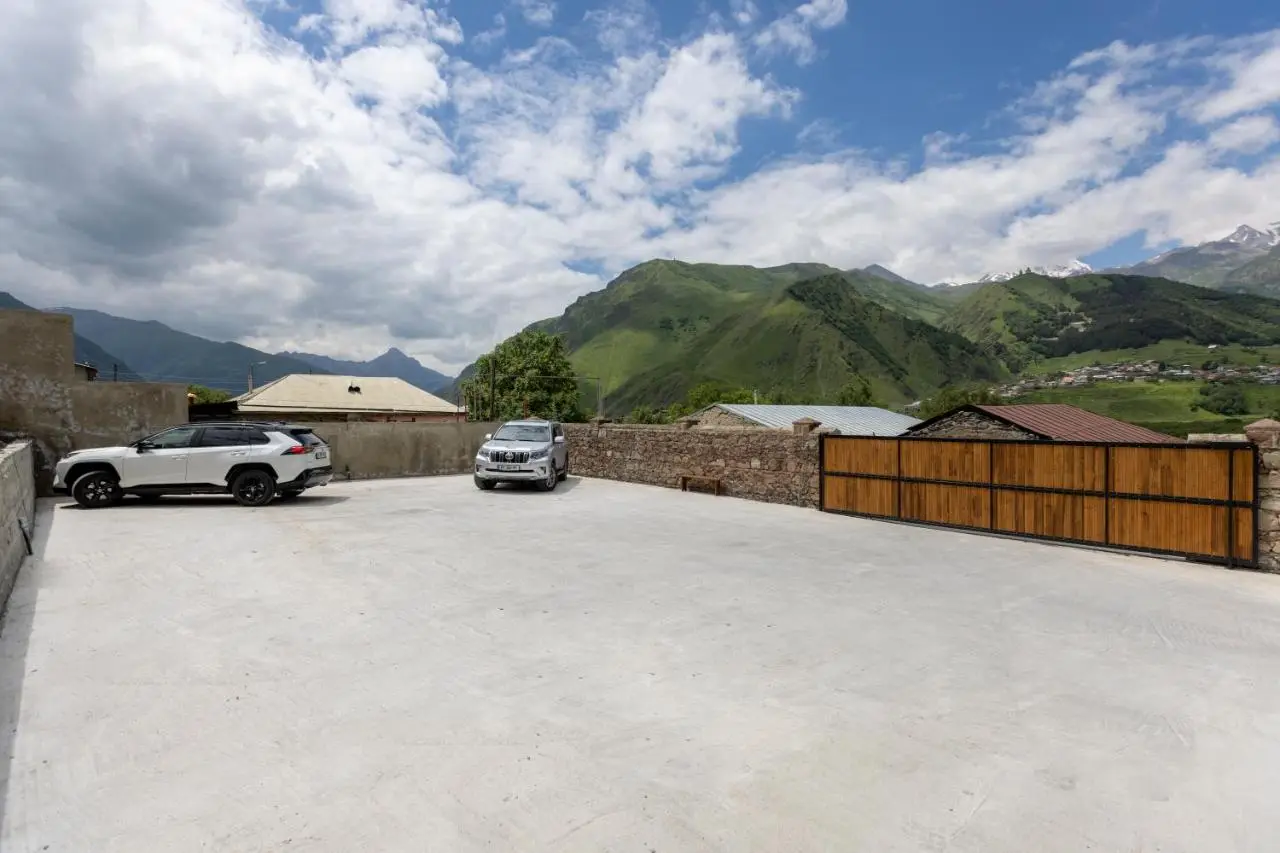 GRAF Kazbegi