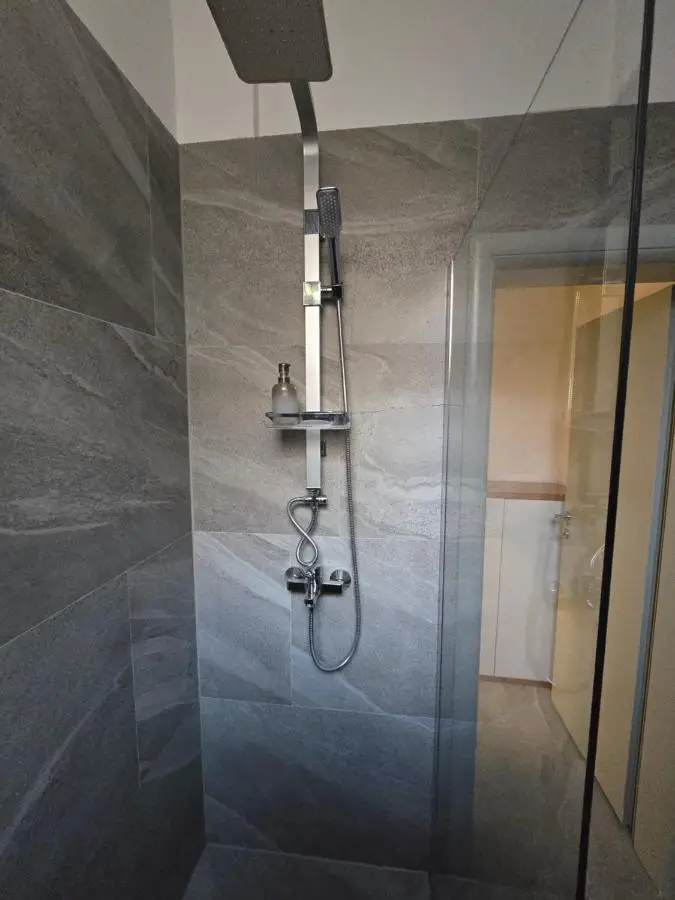 Sarajevo central quiet apartment,private free parking