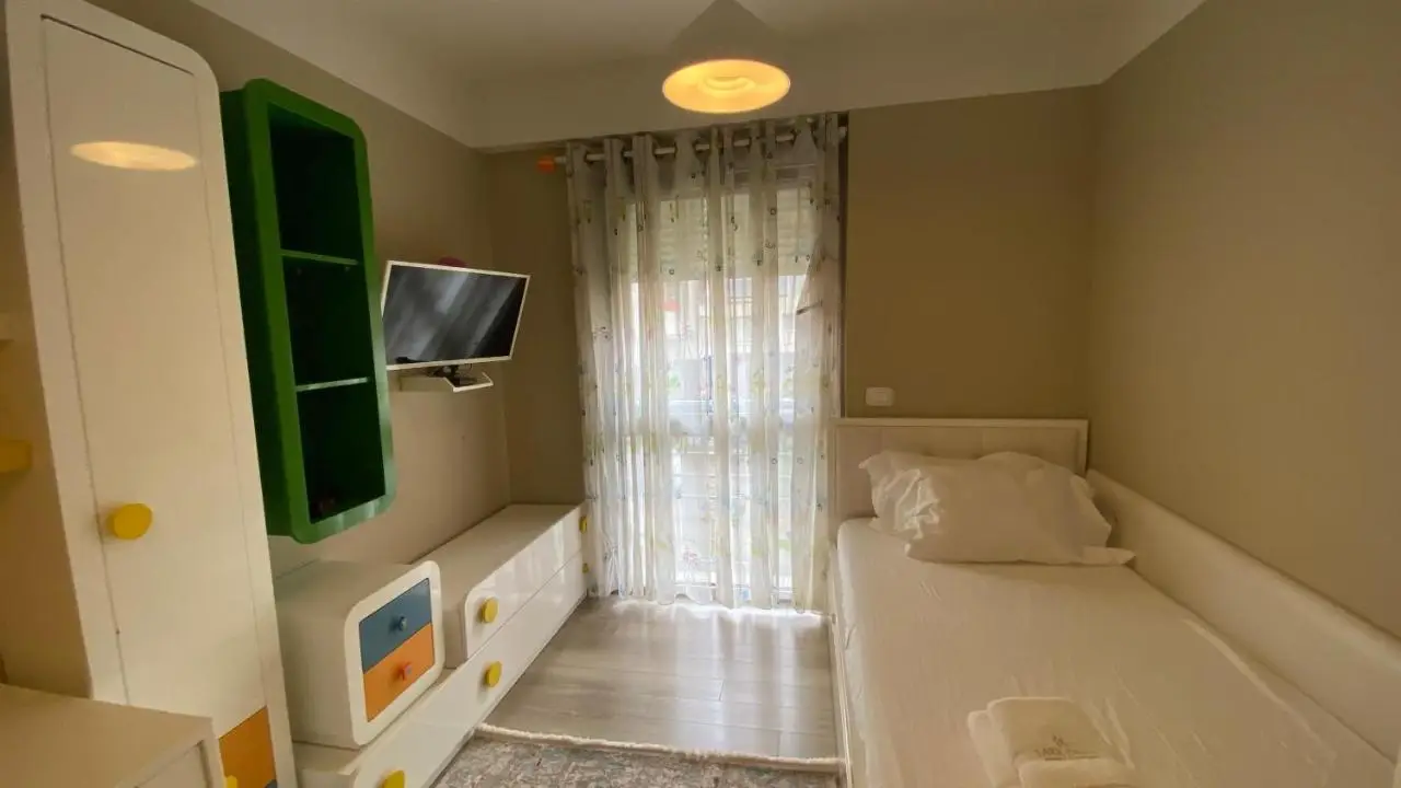 Lake Drive Rooms&Apartments