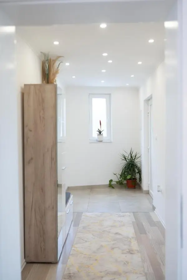 Skywalk House