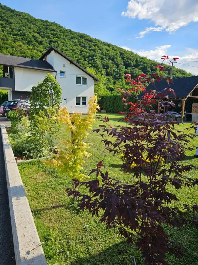 Luxury house "Heart of Nature" Visoko