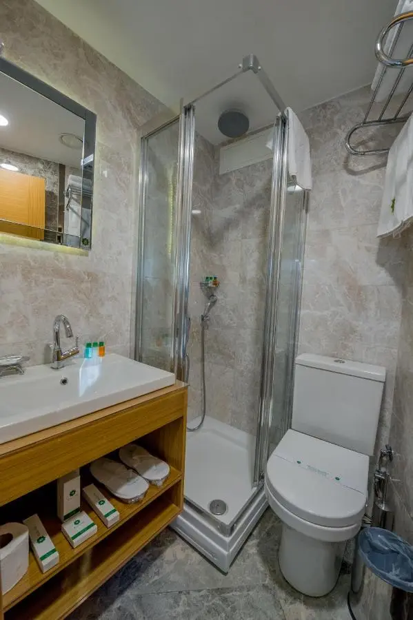 Bizim Hotel