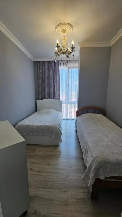 APARTMENT 7