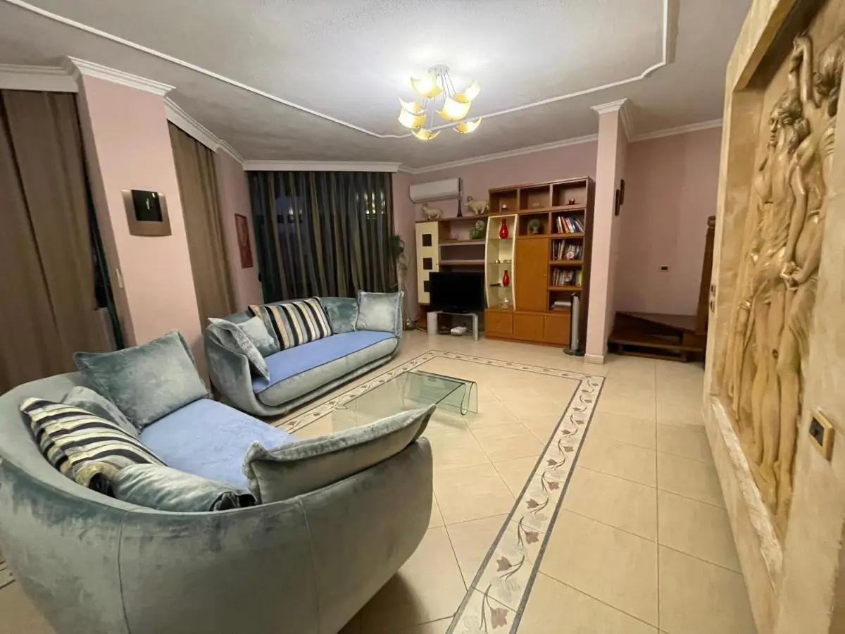 MAK Apartments