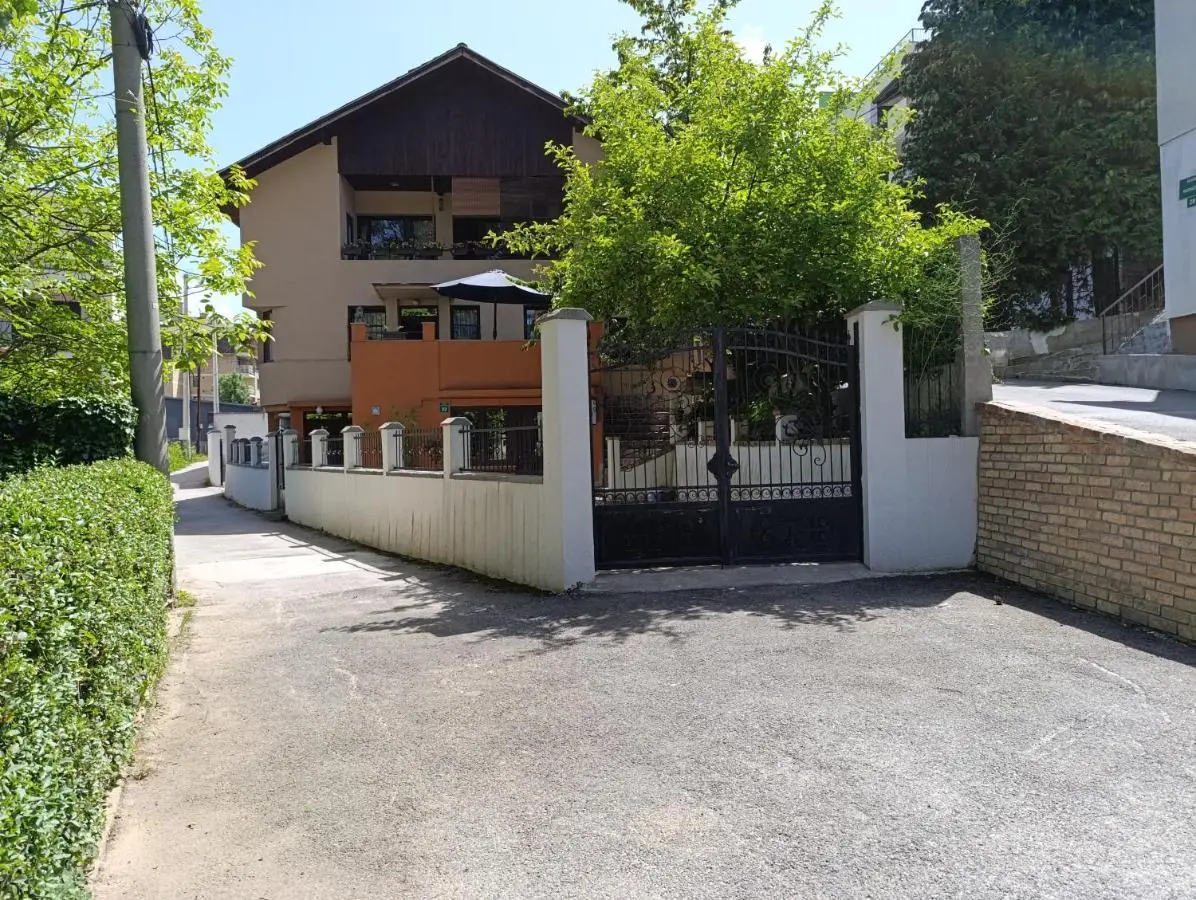 GRBAVICA COZY APARTMENT - free parking