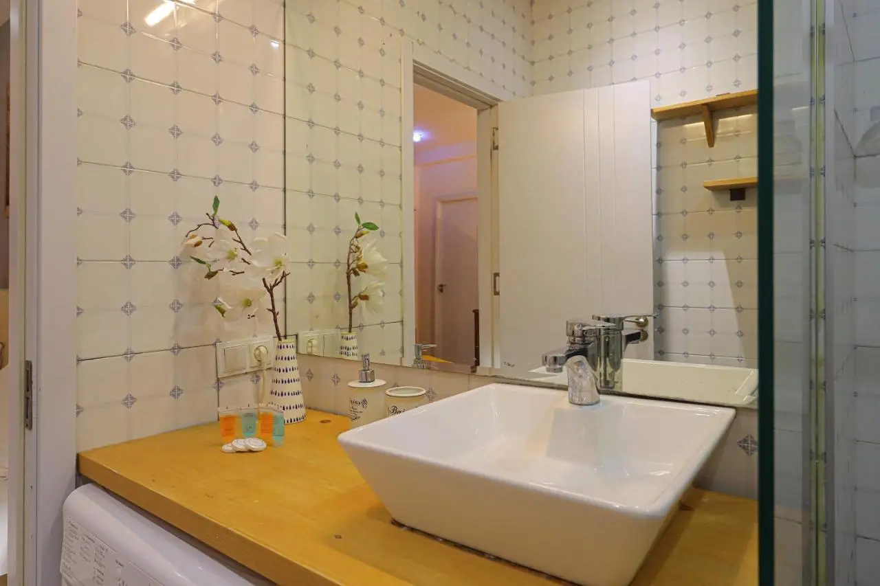 Wehost Heart Of Tbilisi Studio