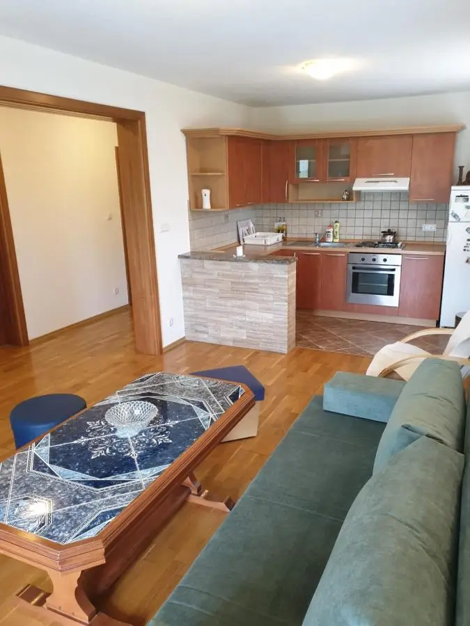 Apartments Karabegovic