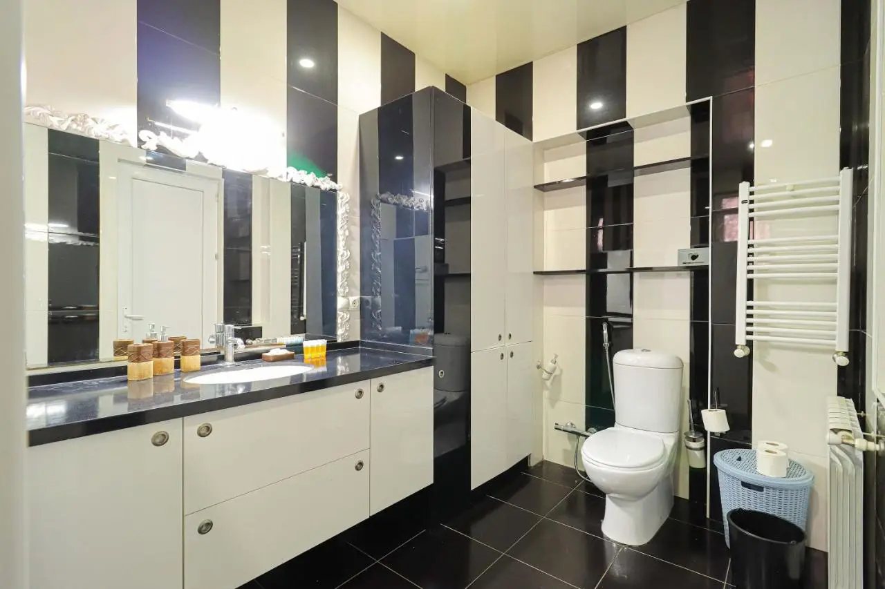 Wehost Duplex Near Rustaveli Avenue