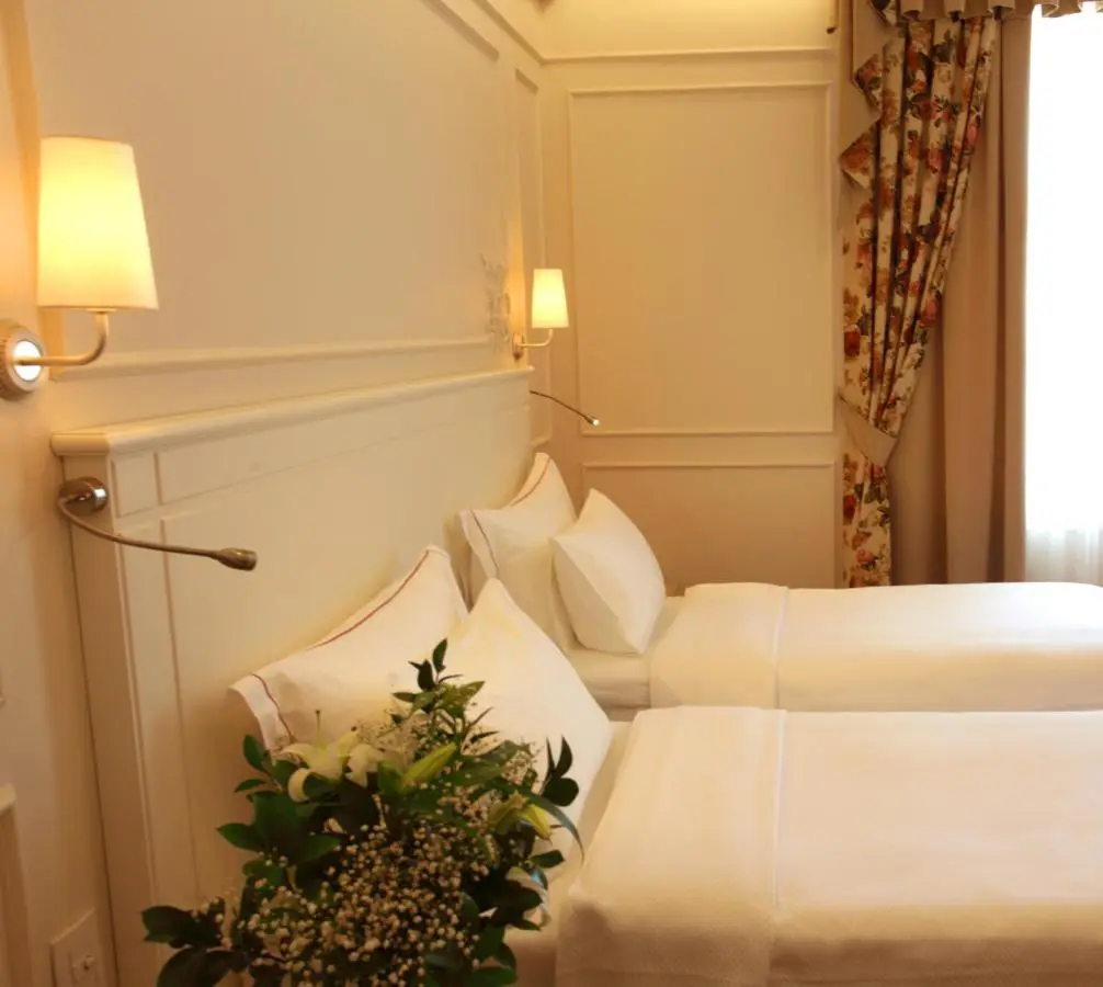 Corinne Art & Boutique Hotel