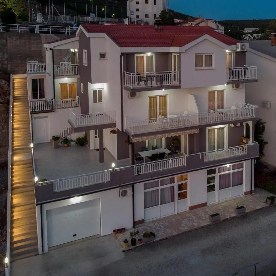 Apartments Njavro Neum