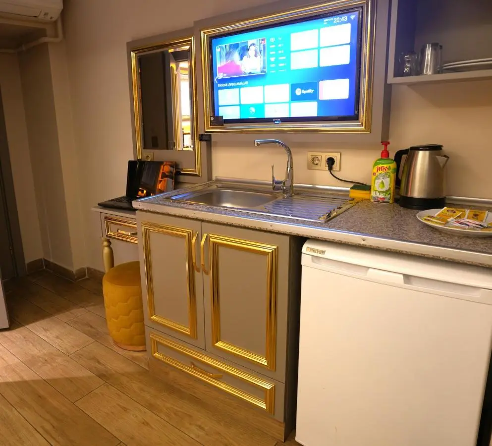 Taksim La Marino Hotel