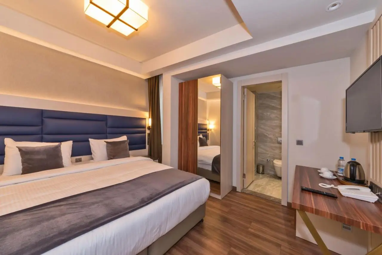 Golden Royal Hotel & SPA