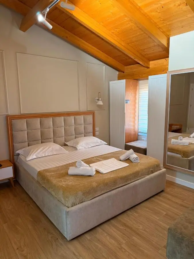 Arial Penthouse Suites