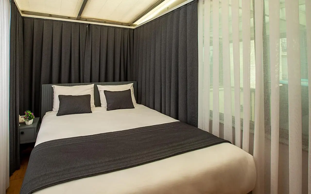 Moss Suites Hotel