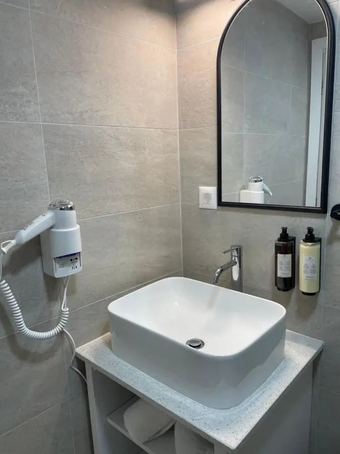 Royal Grey Apartment
