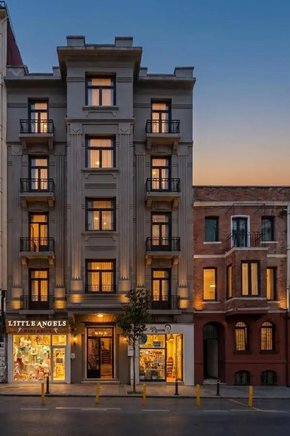 Monev Suites Hotel