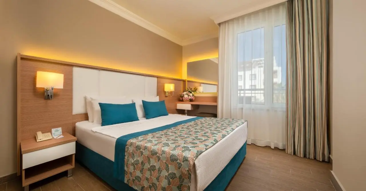 Royal Garden Beach Hotel