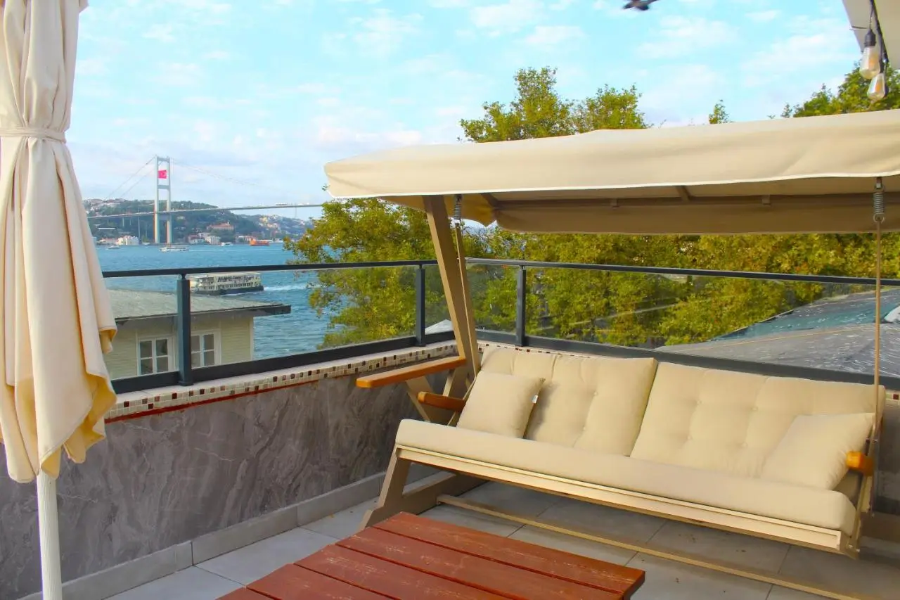 Kuzguncuk View