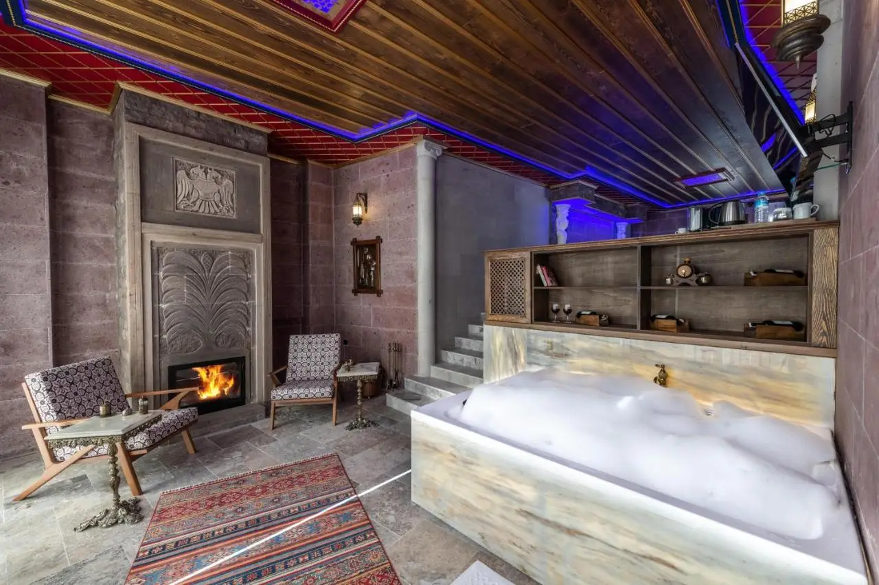 Foremanson Cave Hotel