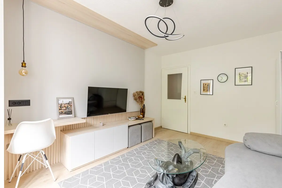 New place - Dr House
