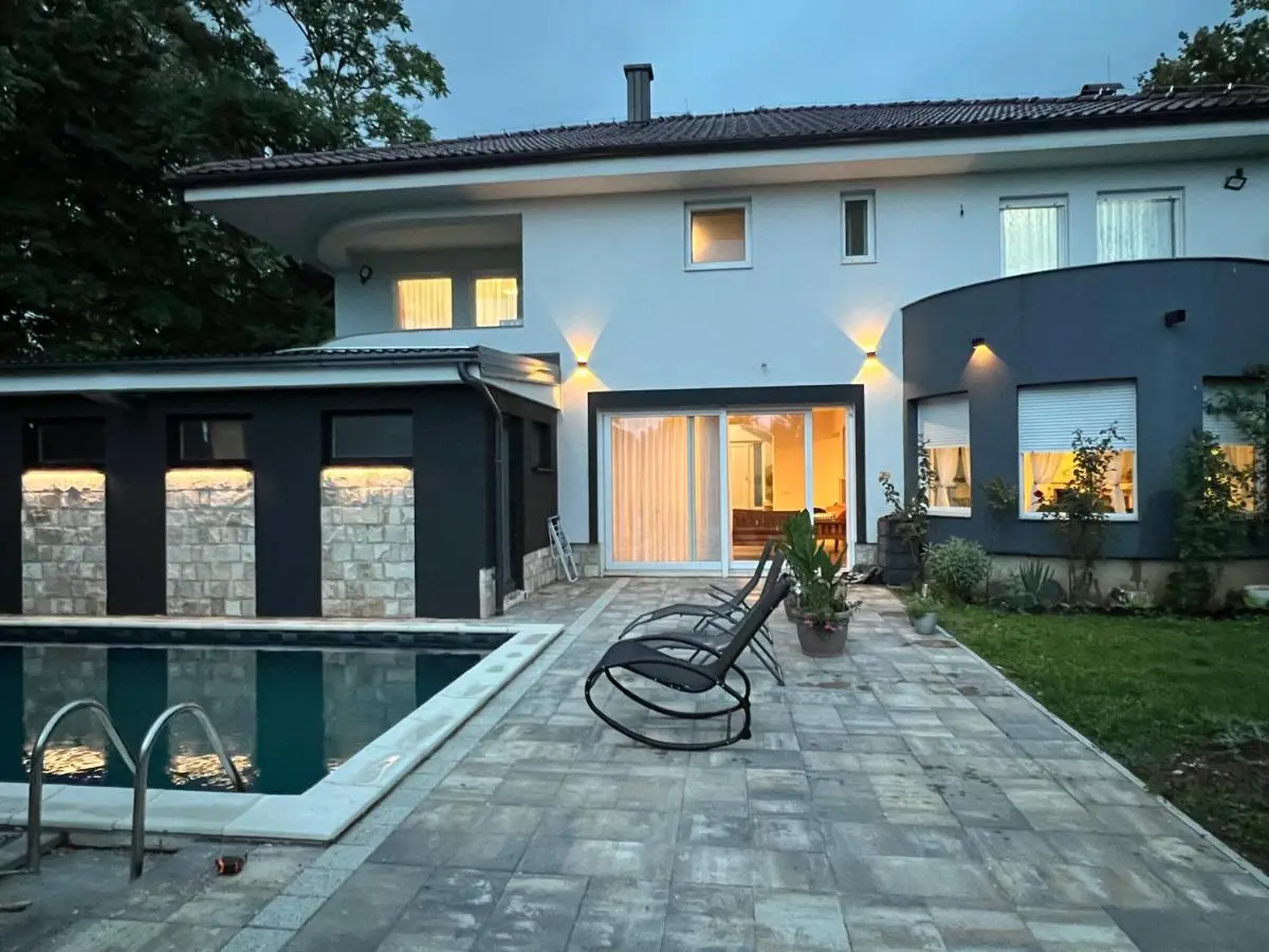 Villa Aleja
