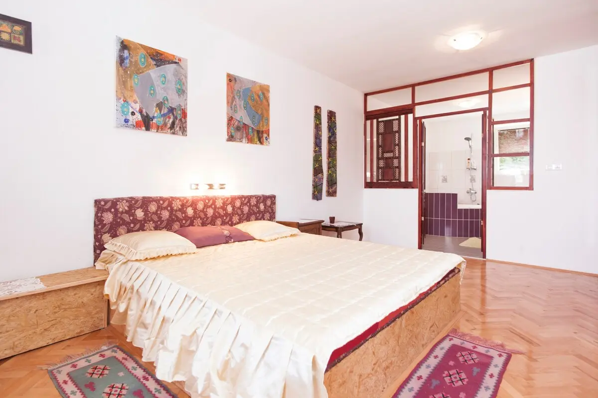 Charming 4-Bedroom Art House in Sarajevo Center