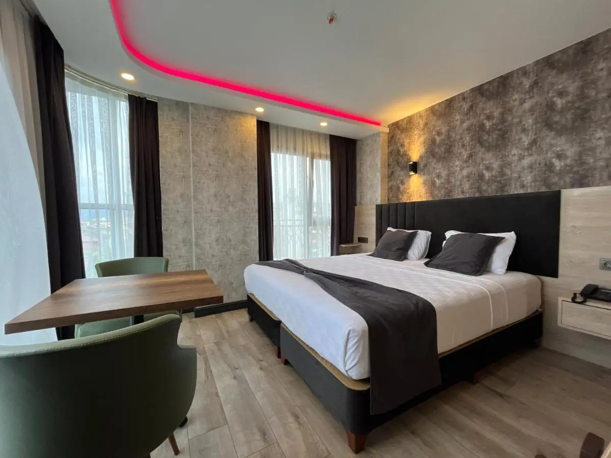 Avni Bey Otel