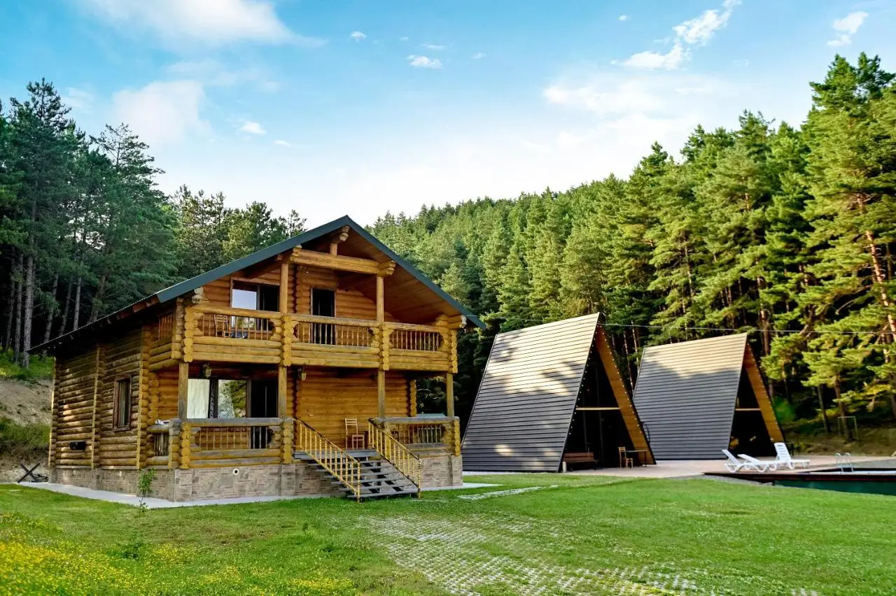 Surami Savannah სურამი სავანა