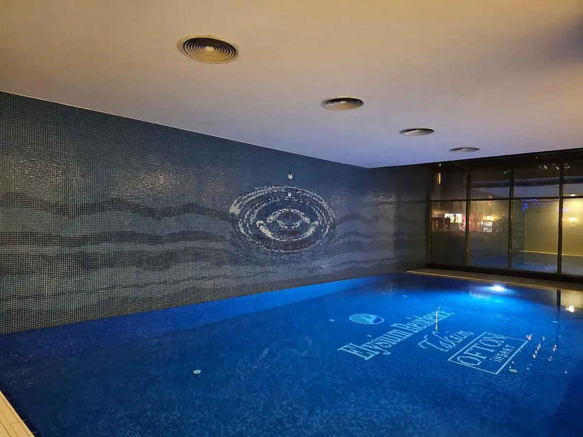 Taksim Square Residence, Two bedrooms, pool sauna gym