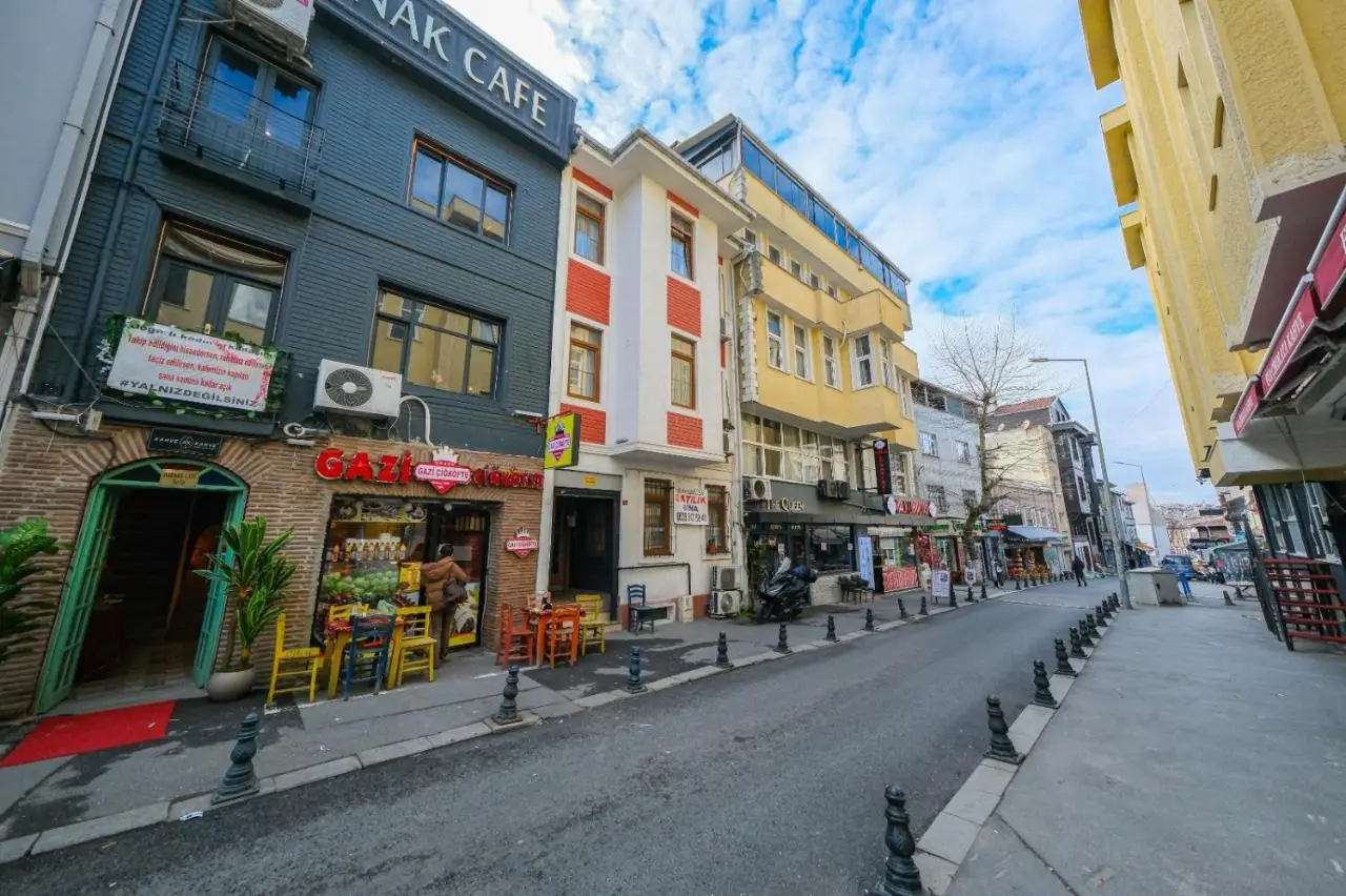 Halil Bey Konağı