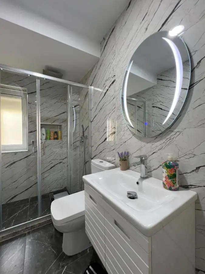 Downtown Deluxe Apartment