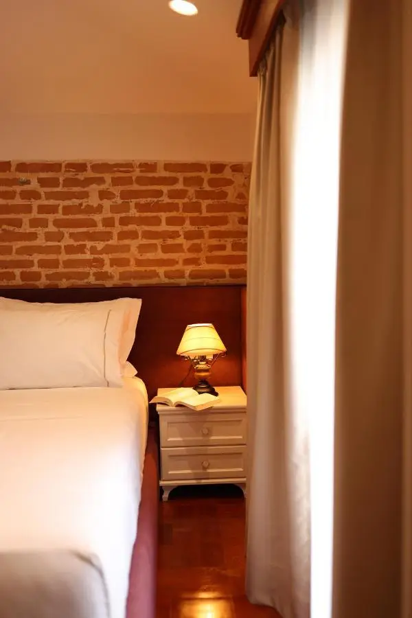 Vatër Hotel