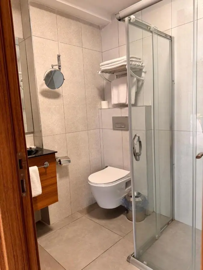 İNNPORT HOTEL