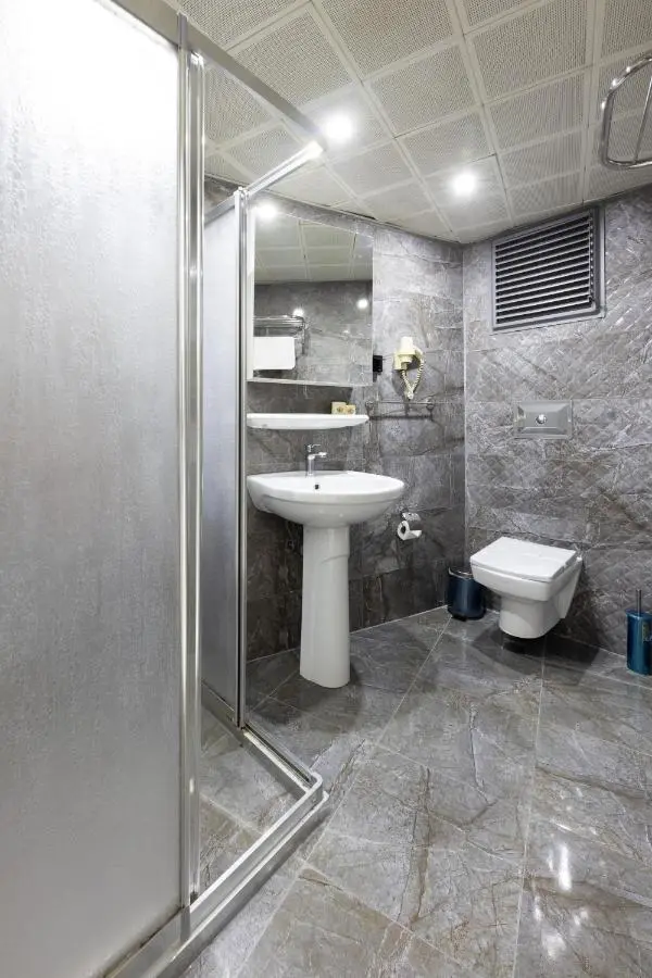 Kuran Hotel International