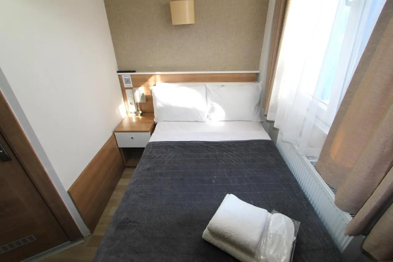 Metrohill Hotel