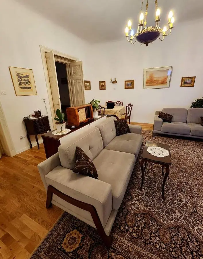 The Best Location 130 m2 salon apartment
