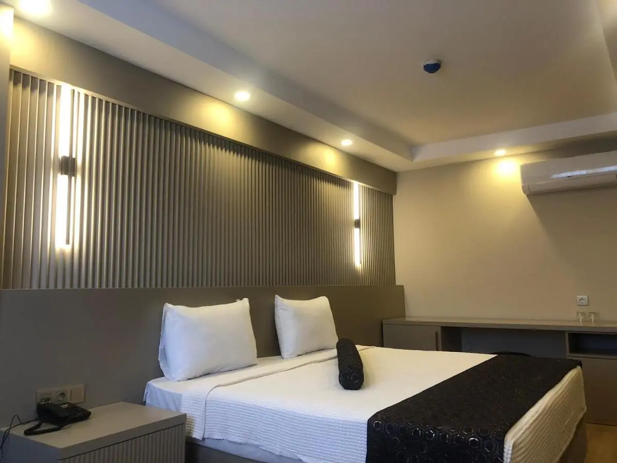 Grand İska Palace