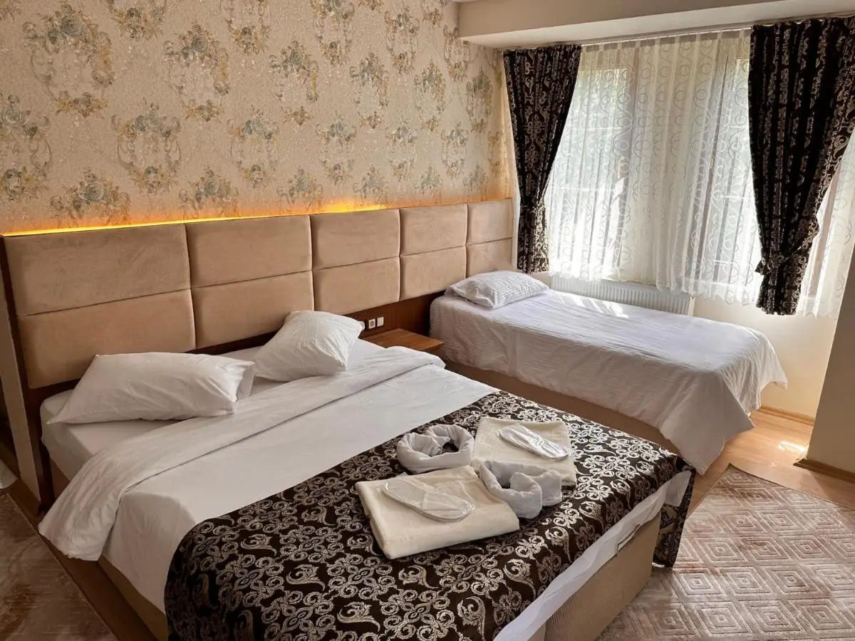 ABANT DORT MEVSİM KONAĞI HOSTEL