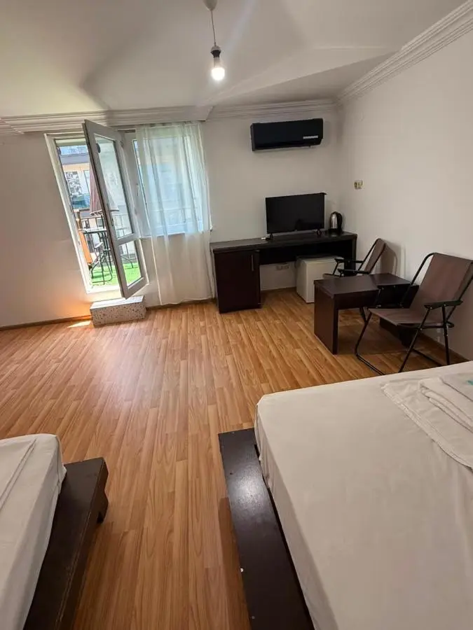 Emilia Hotel Batumi Old Town