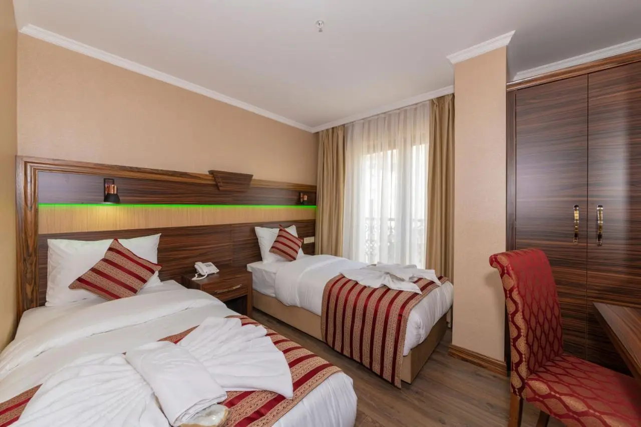 Vision Deluxe Hotel