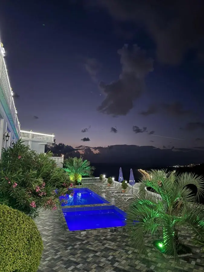 Zura palace