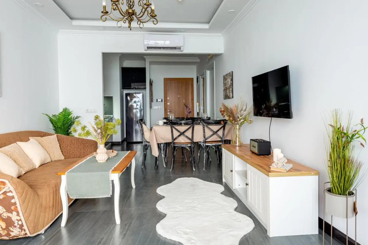 Sea Nirvana - Romantic Apartment with Sea View in Porta Batumi Tower