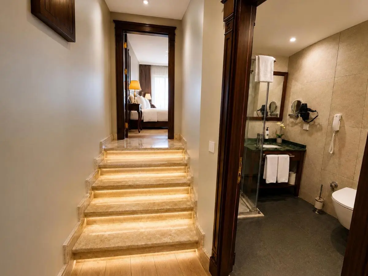 GLK PREMIER The Home Suites & Spa