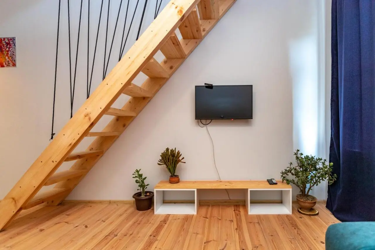 Giorgi's apartment